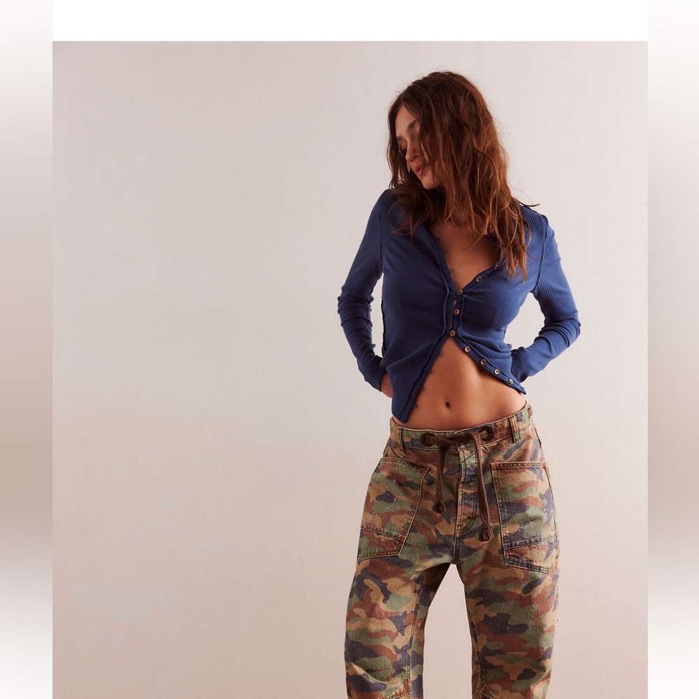 Free People We The Free Camo Moxie Barrel Jeans Army Camouflage - Picture 6 of 12